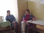 odpoczynek po sprawdzaniu obuwia na zmianę - p. Basia i p. Asia